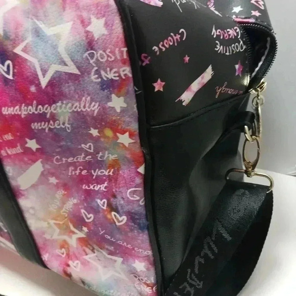 Betsy Johnson Duffel Bag RARE Needs Zipper - Picture 4 of 13